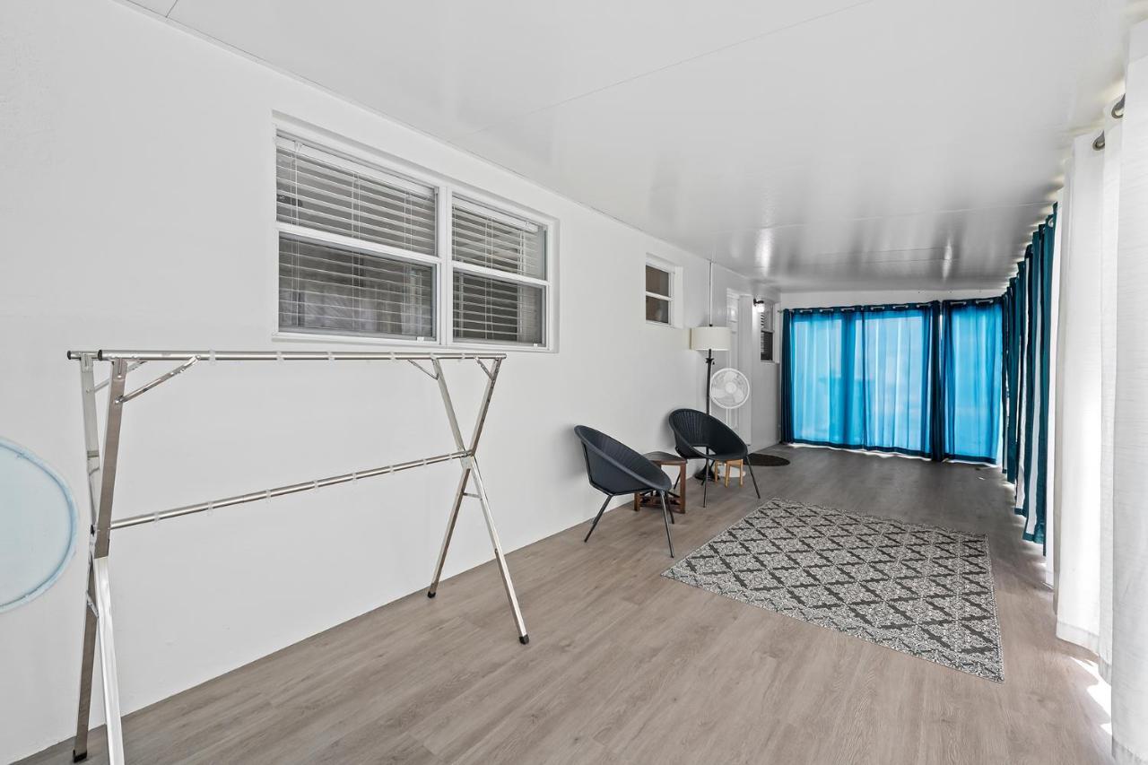 Comfy Bnb W/ King Bed + Work/Travel + Beach 8 Min 할렌데일비치 외부 사진