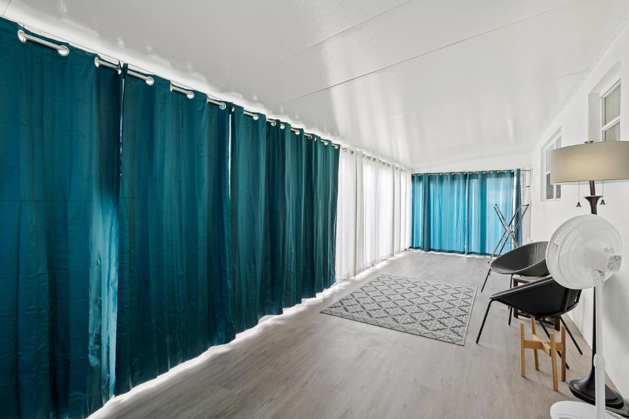 Comfy Bnb W/ King Bed + Work/Travel + Beach 8 Min 할렌데일비치 외부 사진